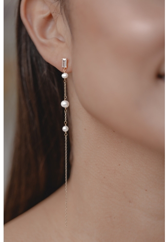 Juvelan Portrait Earrings