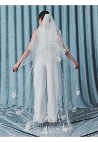  S75512-210-2 Veil with 3D flowers and pearls