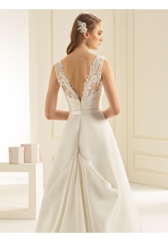 Bianco Evento Y082  Train Pin
