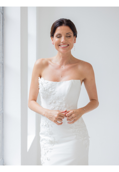 Abrazi Lou Pearl Earrings