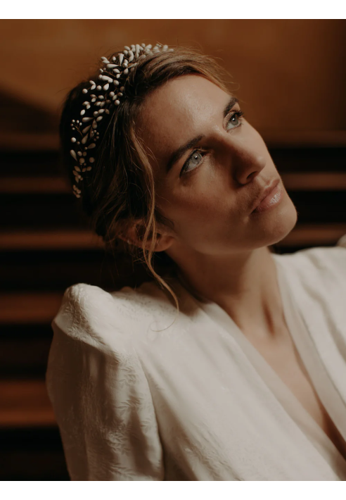 Lizeron Felicie Tiara White ()