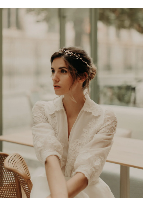 Lizeron Leo Tiara White ()