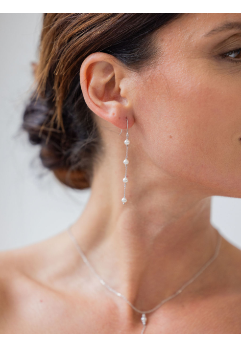 Abrazi Lou Necklace ()