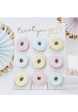 Ginger Ray PM-375 Pick & Mix Donut Wall ()