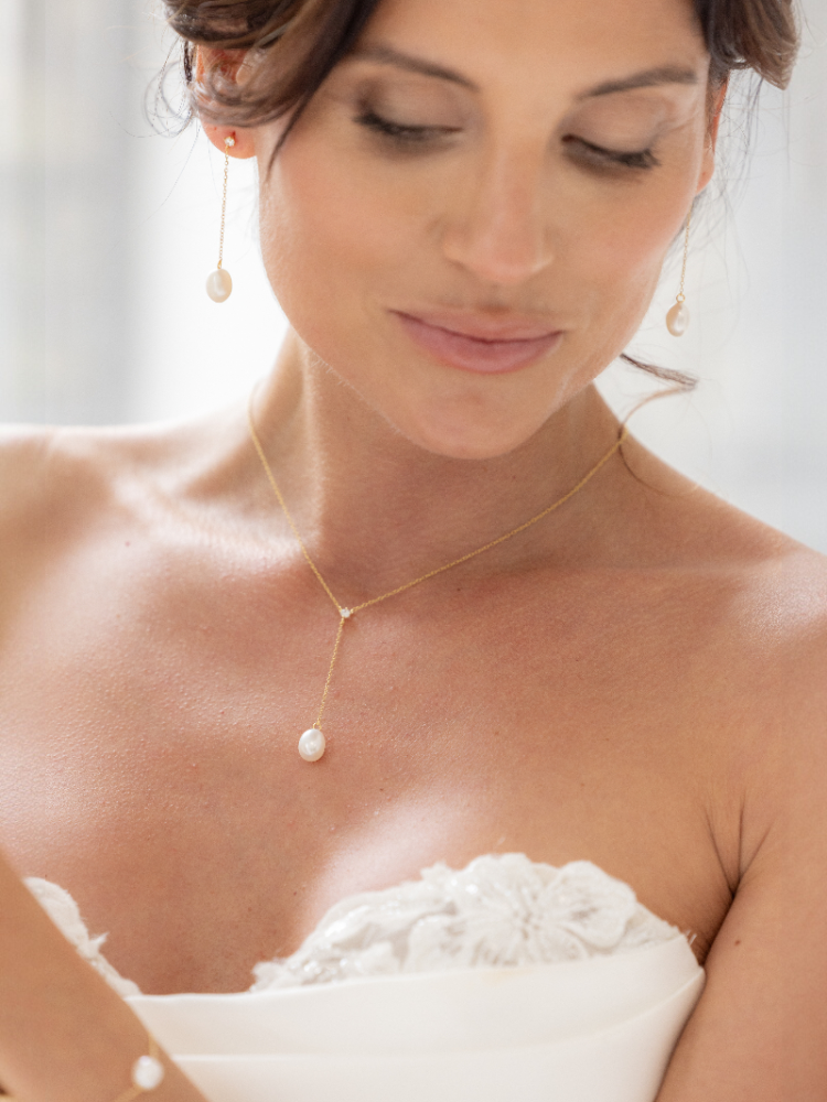 Abrazi Ashley Earring main product photo