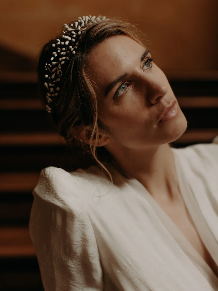 Lizeron Felicie Tiara White main product photo