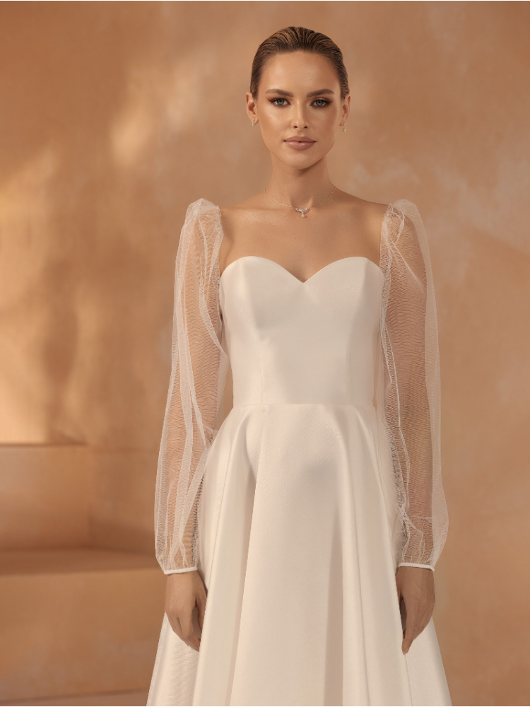 Bianco Evento R003 Tulle Sleeves main product photo