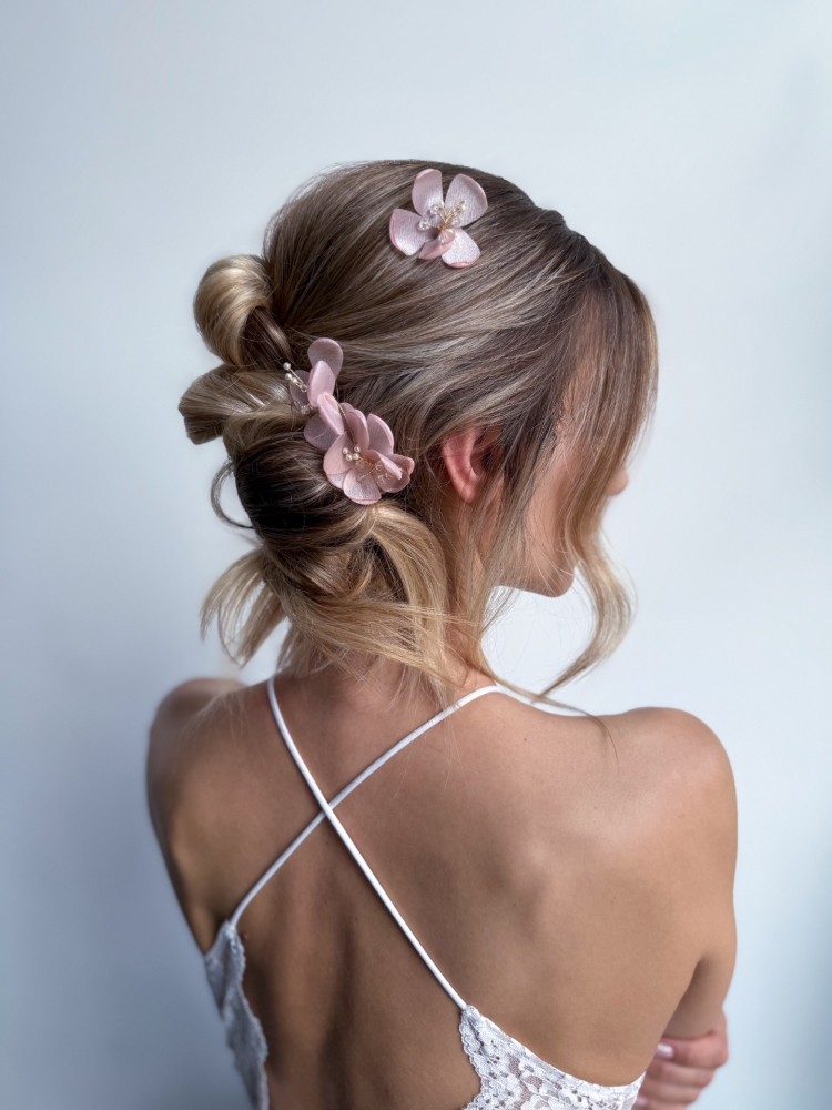 Sally Jane Bridal Poppy Pink Hairpins Gold main product photo